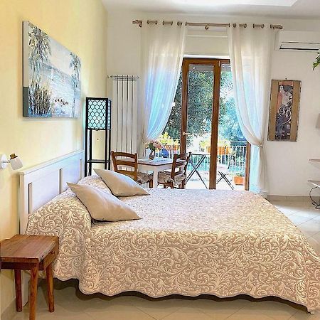 Angelina Suite B&B - Sorrento Centro Exterior foto